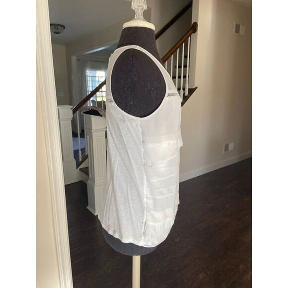 Express white ruffled tank (size small) - Picture 2 of 4